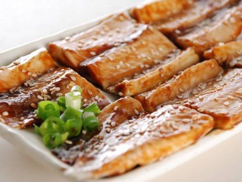 蒲燒魚皮-成台灣虱目魚專賣店