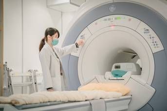 3D光纖磁振造影儀 (MRI)-中正脊椎骨科醫院