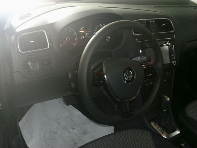 VW POLO-