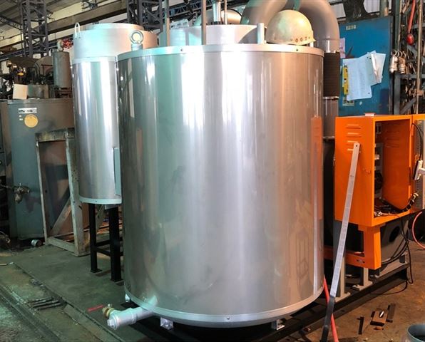 鍋爐保溫外覆不鏽鋼板板金-保溫保冷工程 | 機械設備保溫板金 | 桶槽隔熱工程 | 管路消音工程 - 皇慶保溫