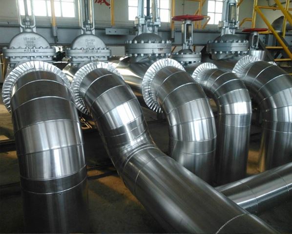 油管保溫外覆鋁皮板金-保溫保冷工程 | 機械設備保溫板金 | 桶槽隔熱工程 | 管路消音工程 - 皇慶保溫