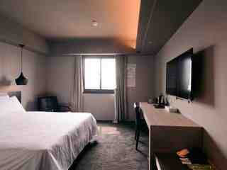 高雄&ndash;奇異果快捷旅店(九如店)