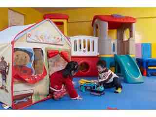 電腦、兒童遊戲區、泡茶閒聊區