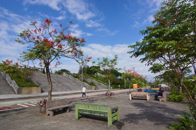 暖暖運動公園