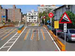 佑名汽車駕駛人訓練班