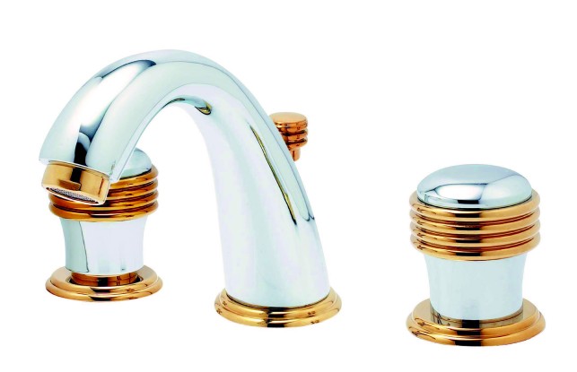 Wide spread faucet-
