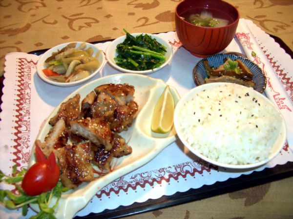 香酥雞排飯-