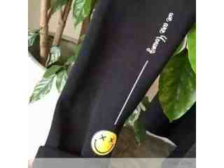 黃色微笑內搭褲