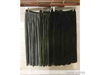 亮面絨細褶長裙