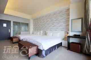 面湖全景四人房（LakeView Family）