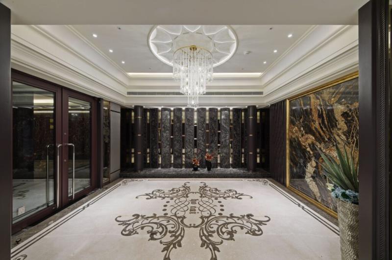 金映雅宴，藏光華章 ｜ 三宅一秀設計 郁琇琇